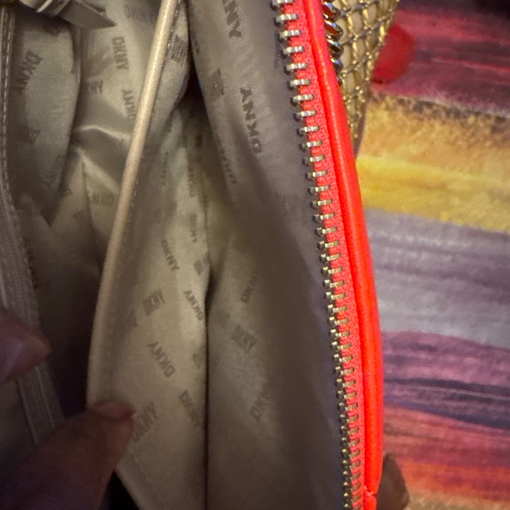 Purse - Picture 6 of 8